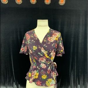 Nice feminine wrap with side tie blouse